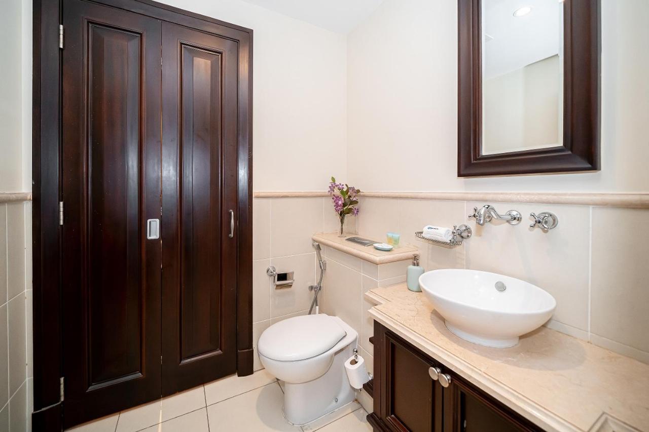 Higuests - Spacious Apt With Private Balcony In Old Town Dubai Eksteriør billede